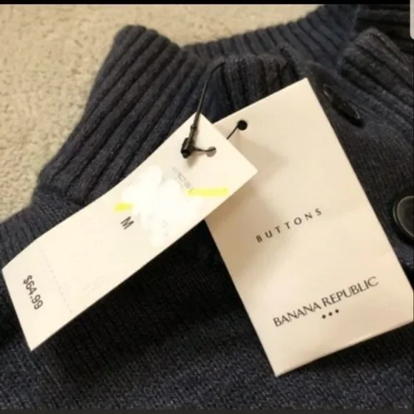 Men’s Banana Republic Pullover - Picture 6 of 7